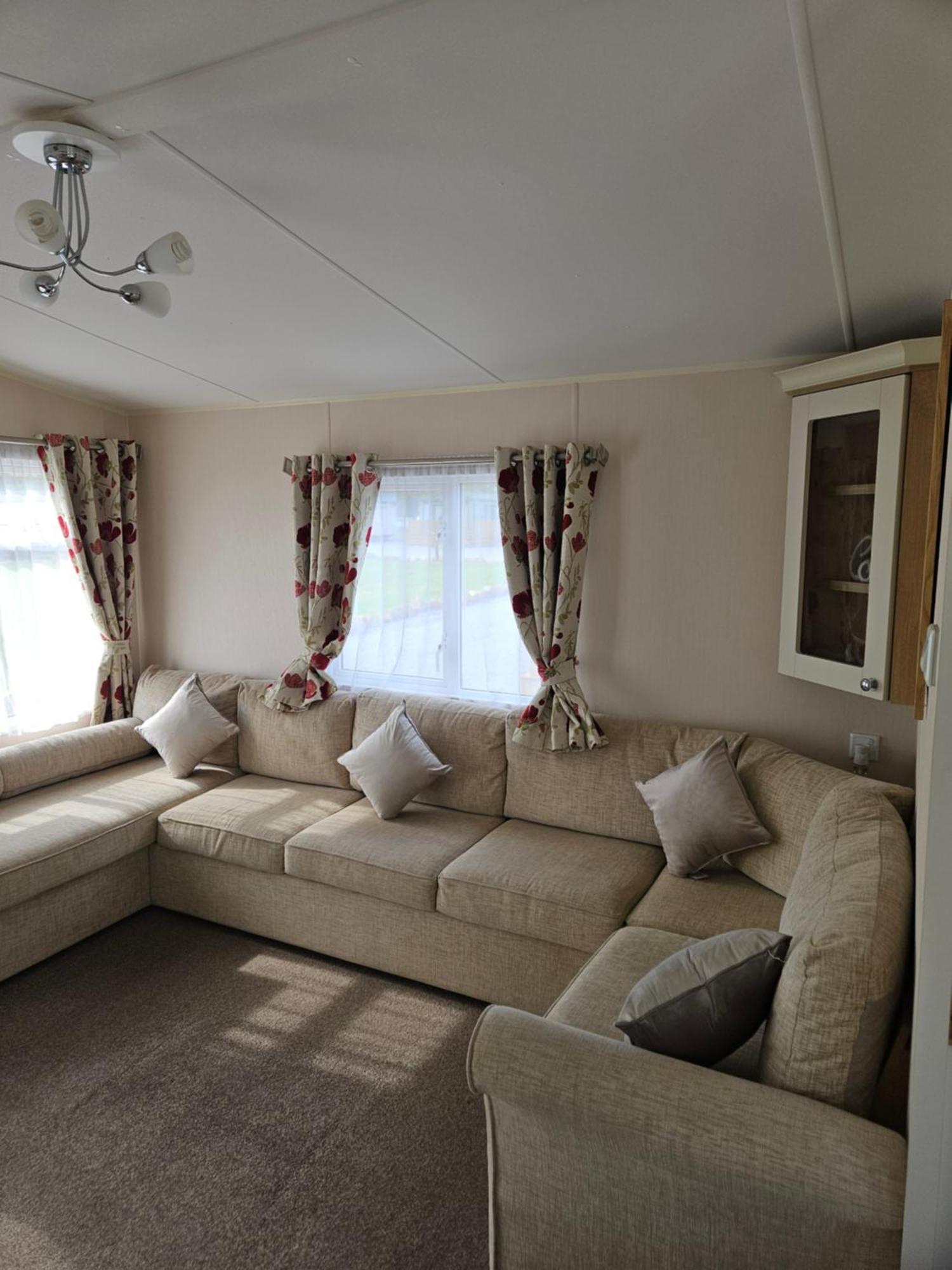 Lytham Luxe 6 Birth Caravan Weeton  Exterior foto